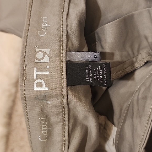 Apt 9 Grey Stretch Capris - Picture 4 of 4